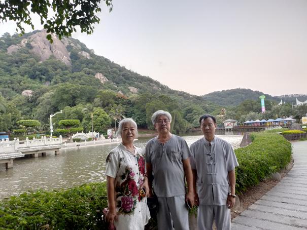 ��½��ں�ʦ���������ƶ��Һ�Ӱ